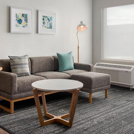 Towneplace Suites Portland Airport Me South Portland Exteriör bild