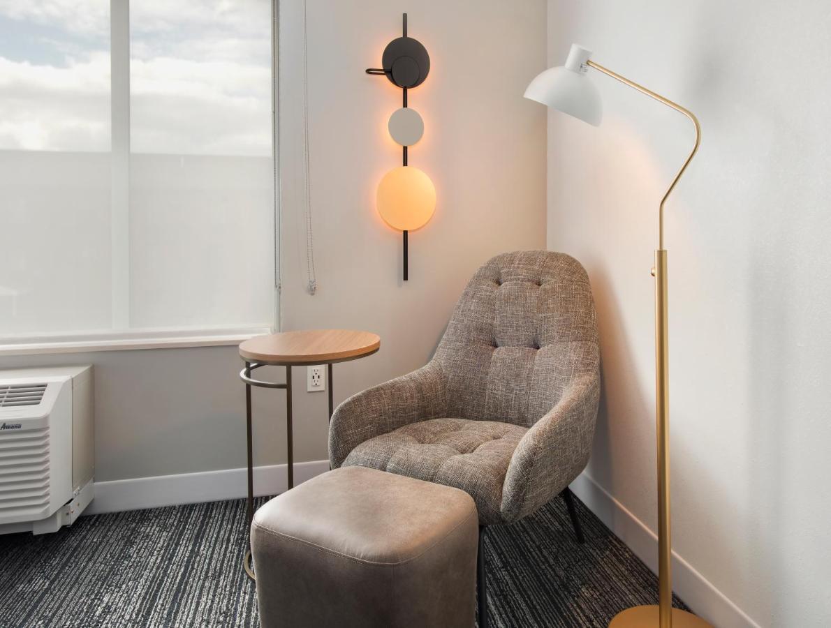Towneplace Suites Portland Airport Me South Portland Exteriör bild