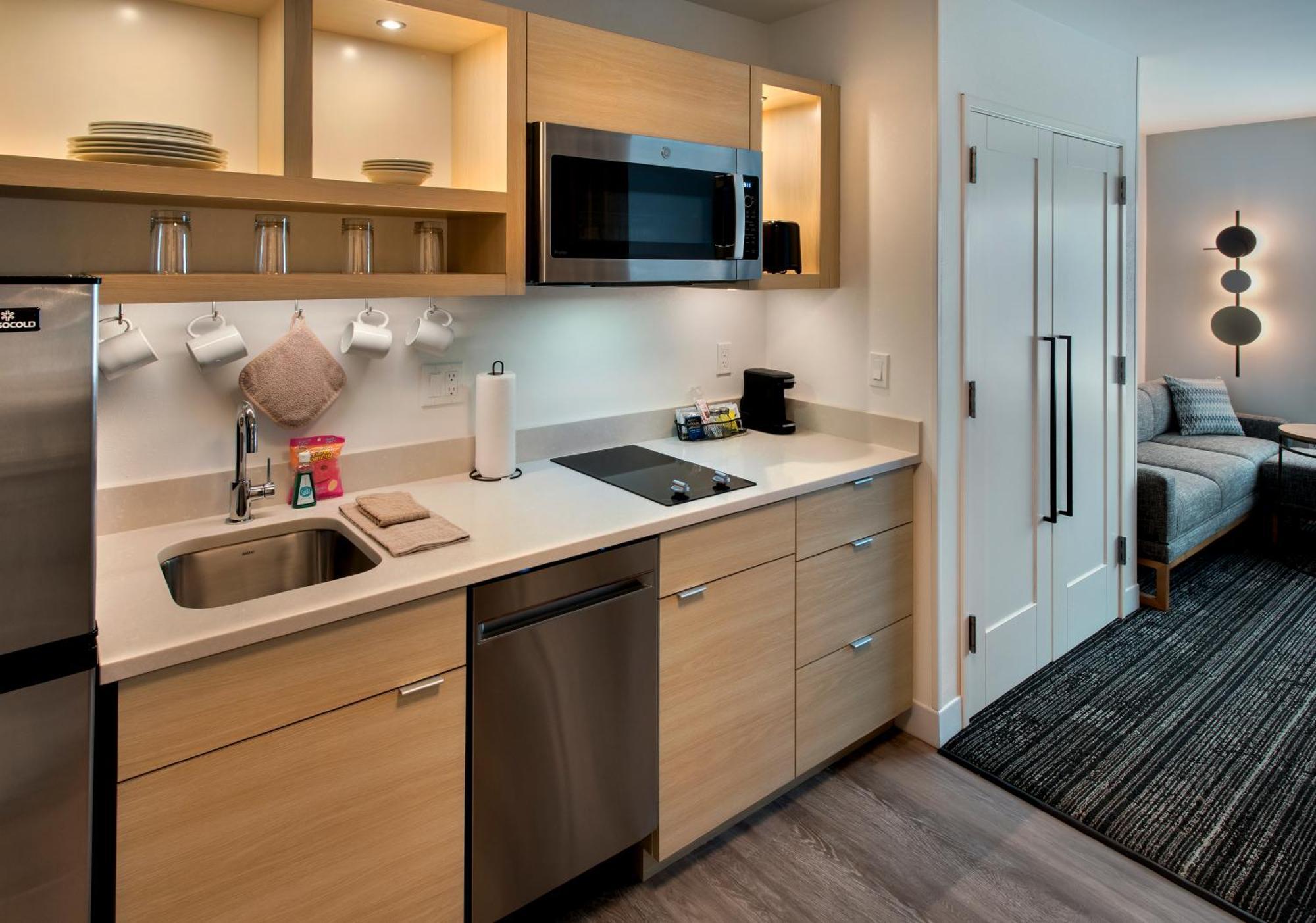 Towneplace Suites Portland Airport Me South Portland Exteriör bild